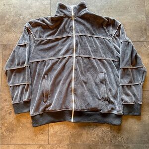 Koman 2000’s velour grey and white tracksuit